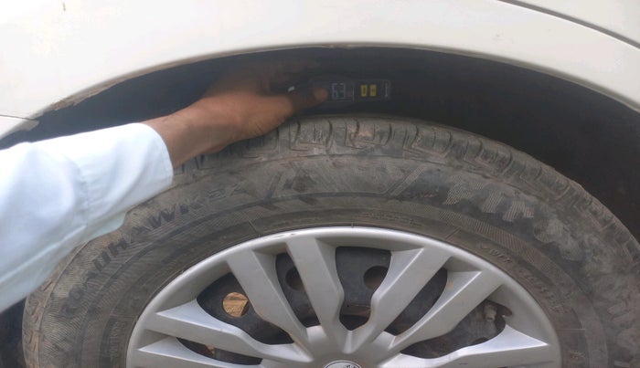 2017 Maruti Dzire VDI, Diesel, Manual, 67,055 km, tyre