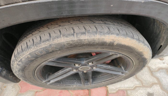 2017 Maruti Vitara Brezza ZDI PLUS, Diesel, Manual, 81,164 km, tyre