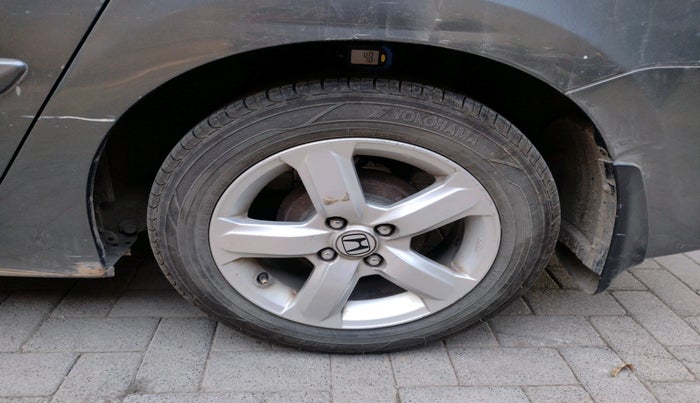 2010 Honda City 1.5L I-VTEC V AT, Petrol, Automatic, 1,18,903 km, tyre