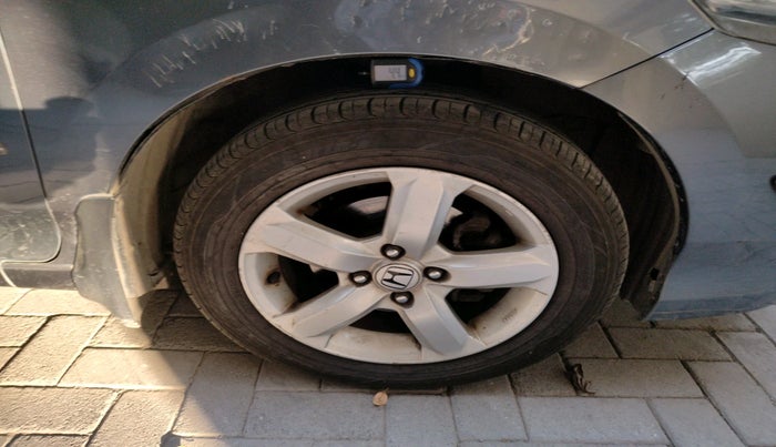 2010 Honda City 1.5L I-VTEC V AT, Petrol, Automatic, 1,18,903 km, tyre