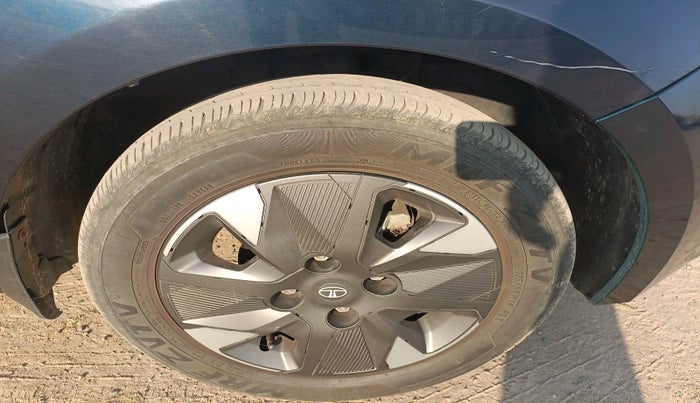 2025 Tata TIAGO EV XZ PLUS TECH LUX LONG RANGE, Electric, Automatic, 20,090 km, tyre