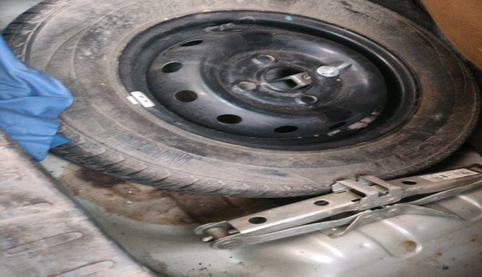 2013 Maruti Alto 800 LXI, Petrol, Manual, 15,007 km, tyre