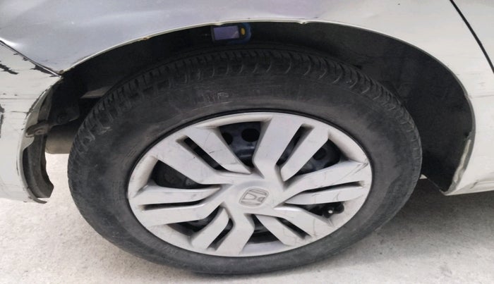 2015 Honda Jazz 1.2L I-VTEC SV, Petrol, Manual, 99,459 km, tyre