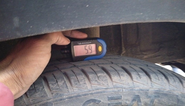 2022 Renault Kwid CLIMBER AMT 1.0, Petrol, Automatic, 18,496 km, tyre