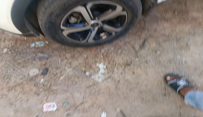 2022 Tata NEXON XZ PLUS (PREMIUM) PETROL, Petrol, Manual, 38,978 km, tyre