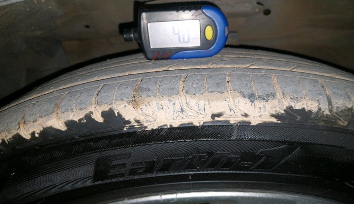 2018 Maruti Ertiga ZXI, Petrol, Manual, 1,15,486 km, tyre