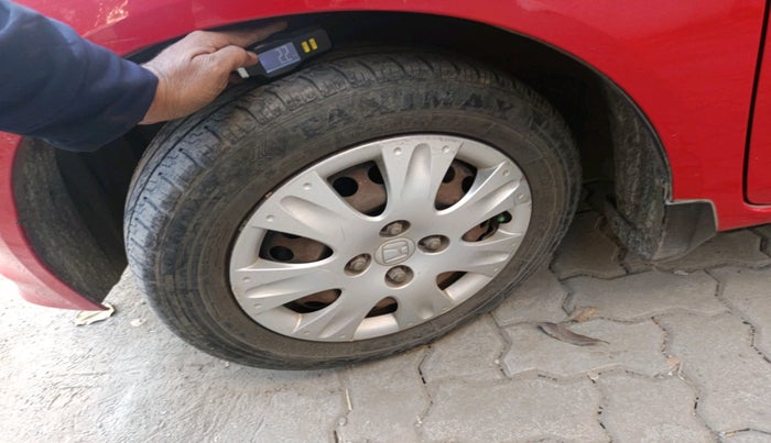 2016 Honda Brio S MT, Petrol, Manual, 61,023 km, tyre