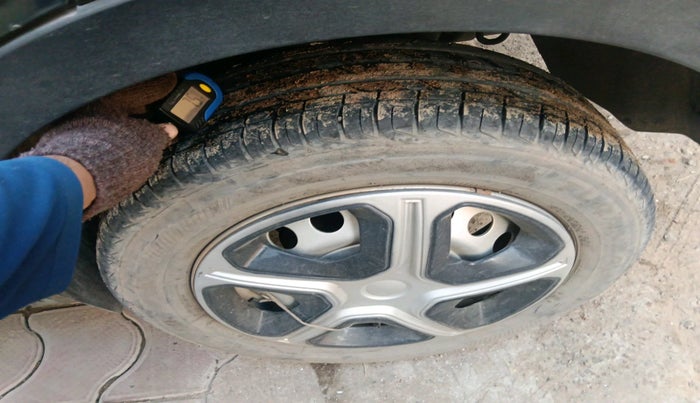 2021 Tata NEXON XE PETROL, Petrol, Manual, 11,079 km, tyre