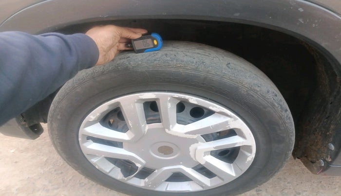 2017 Maruti Vitara Brezza VDI (O), Diesel, Manual, 90,993 km, tyre