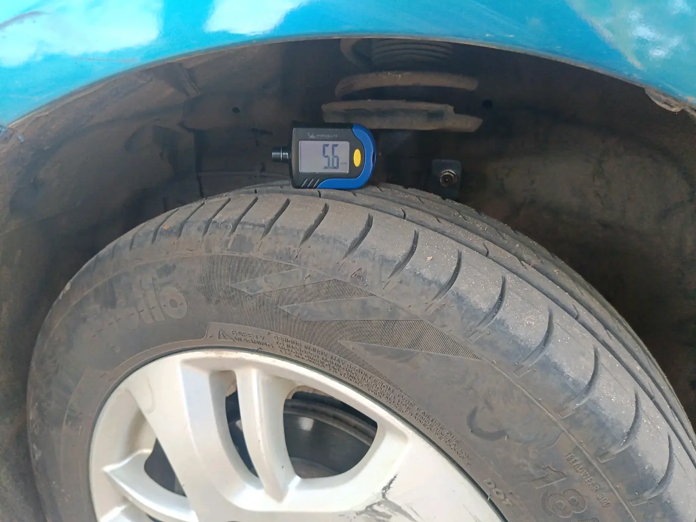 2012 Maruti Swift Dzire ZDI, Diesel, Manual, 1,42,318 km, tyre