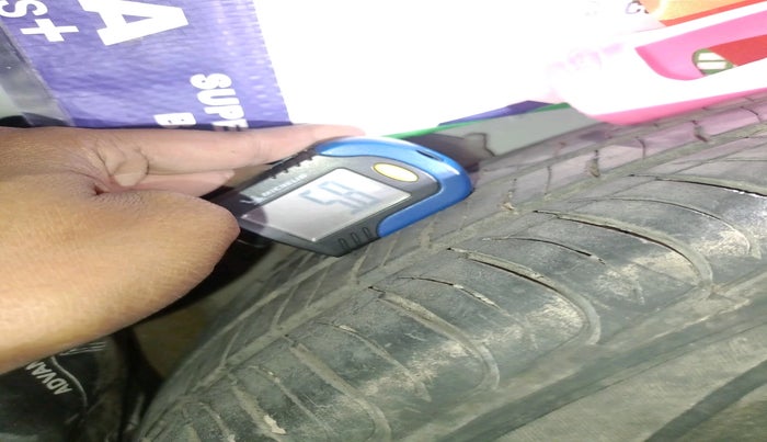 2019 KIA SELTOS HTK PLUS 1.5 DIESEL, Diesel, Manual, 2,07,519 km, tyre