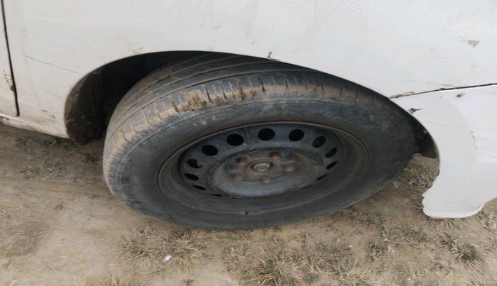 2012 Maruti Ertiga VDI, Diesel, Manual, 1,87,646 km, tyre