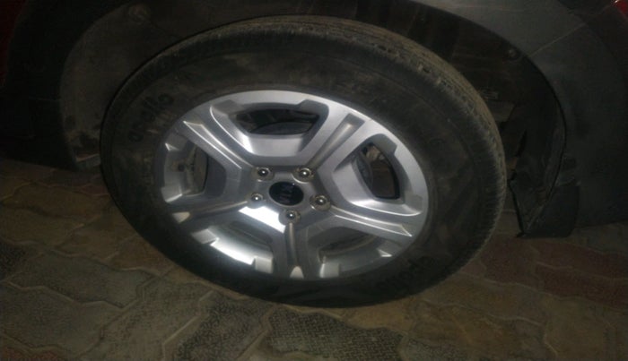 2020 KIA SONET HTX 1.5, Diesel, Manual, 20,048 km, tyre