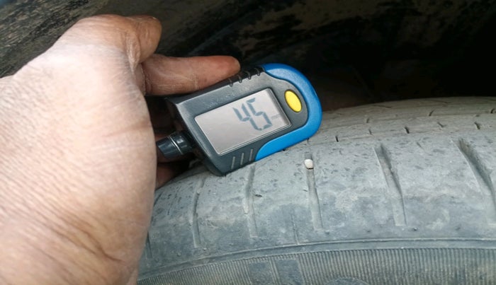 2023 Maruti Baleno ALPHA 1.2 AGS, Petrol, Automatic, 1,831 km, tyre