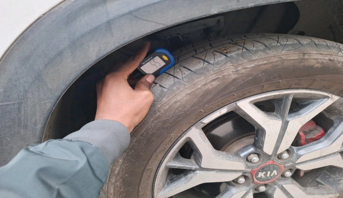 2020 KIA SELTOS GTX PLUS AT 1.5 DIESEL, Diesel, Automatic, 1,02,211 km, tyre