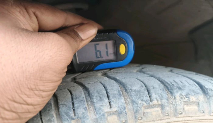 2013 Maruti Alto 800 LXI, Petrol, Manual, 56,119 km, tyre