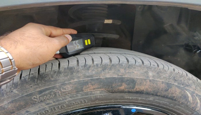 2023 Maruti BREZZA ZXI, Petrol, Manual, 12,576 km, tyre