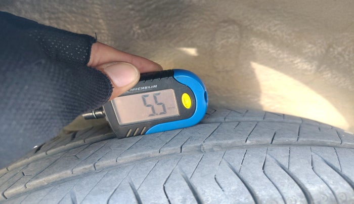 2015 Maruti Wagon R 1.0 VXI, Petrol, Manual, 93,946 km, tyre