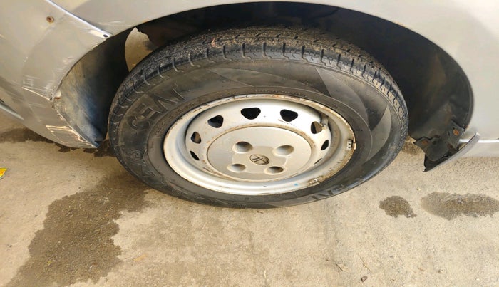 2018 Tata Tiago XM PETROL, Petrol, Manual, 1,11,771 km, tyre