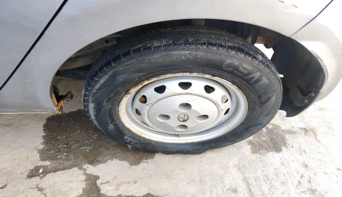 2018 Tata Tiago XM PETROL, Petrol, Manual, 1,11,771 km, tyre