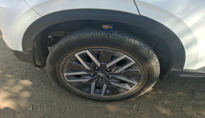 2023 Hyundai VENUE S PLUS 1.5 CRDI, Diesel, Manual, 22,895 km, tyre