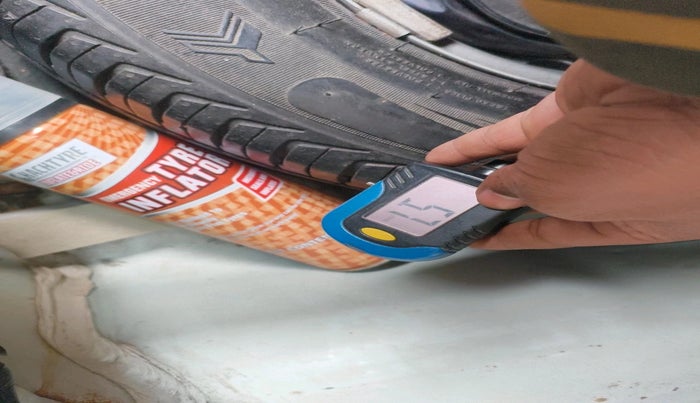 2016 Hyundai Eon ERA +, Petrol, Manual, 41,320 km, tyre