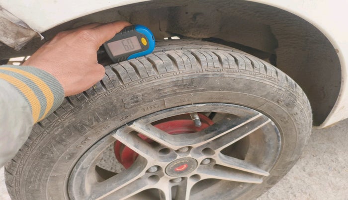 2016 Hyundai Eon ERA +, Petrol, Manual, 41,320 km, tyre