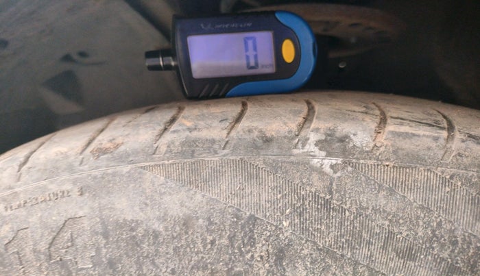 2016 Mahindra Kuv100 K4 D 6 STR, Diesel, Manual, 1,11,075 km, tyre