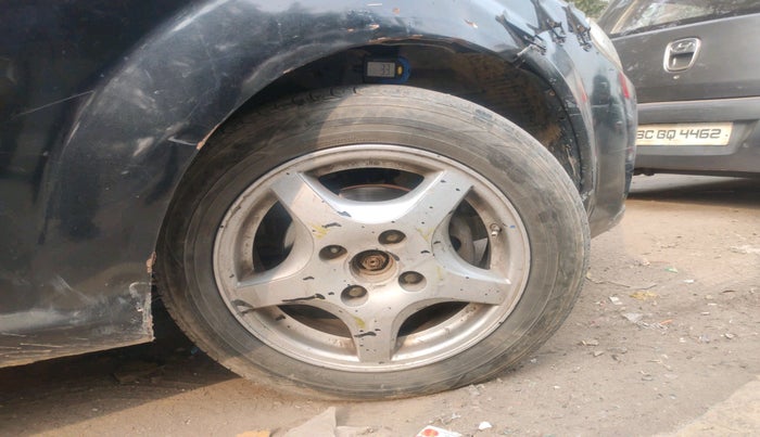 2012 Chevrolet Optra Magnum LT 1.6, Petrol, Manual, 88,922 km, tyre