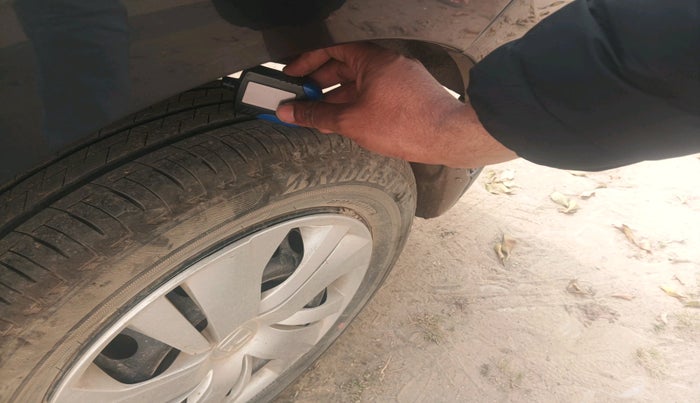 2023 Honda Amaze 1.2L I-VTEC S, Petrol, Manual, 21,852 km, tyre