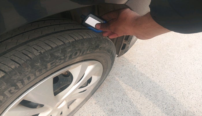 2023 Honda Amaze 1.2L I-VTEC S, Petrol, Manual, 21,852 km, tyre