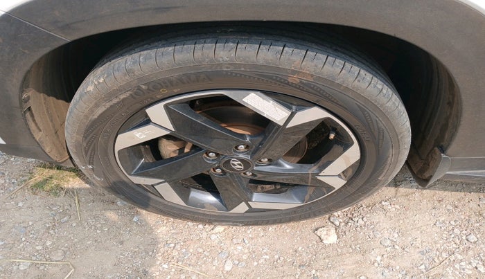 2023 Hyundai ALCAZAR PLATINUM(O) 7STR 1.5 AT, Diesel, Automatic, 77,998 km, tyre