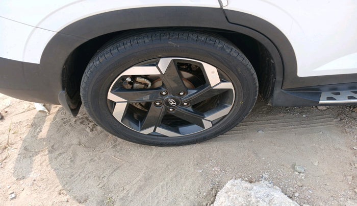 2023 Hyundai ALCAZAR PLATINUM(O) 7STR 1.5 AT, Diesel, Automatic, 77,998 km, tyre