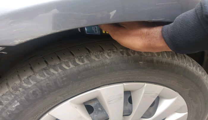 2013 Toyota Etios GD, Diesel, Manual, 87,743 km, tyre