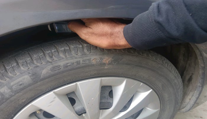 2013 Toyota Etios GD, Diesel, Manual, 87,743 km, tyre