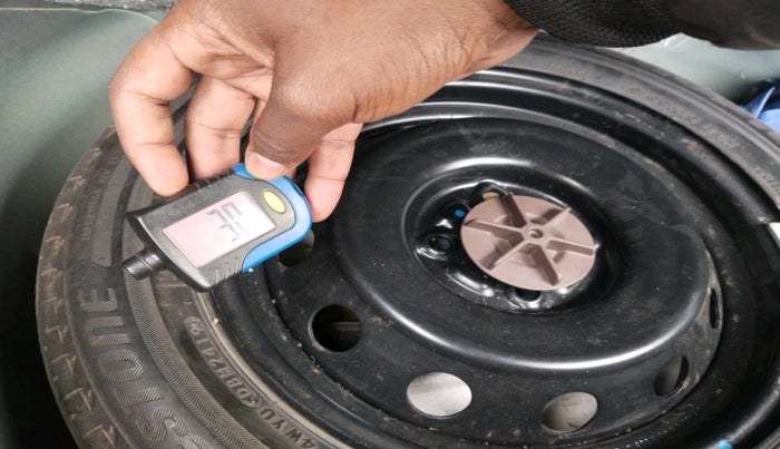 2019 Maruti IGNIS ZETA 1.2, Petrol, Manual, 50,714 km, tyre