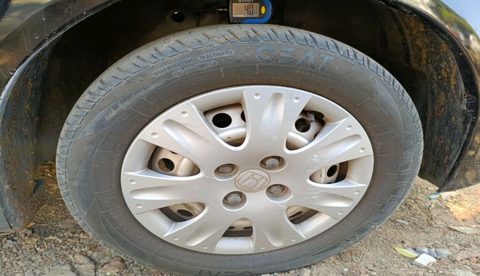 2012 Honda Brio E MT, Petrol, Manual, 77,266 km, tyre