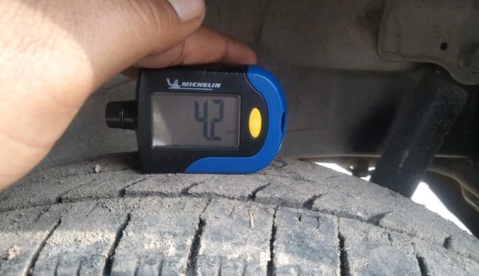 2018 Maruti Wagon R 1.0 LXI CNG, CNG, Manual, 1,36,202 km, tyre