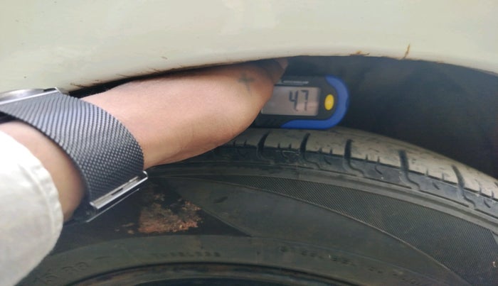 2012 Hyundai Verna FLUIDIC 1.6 VTVT, Petrol, Manual, 1,38,000 km, tyre