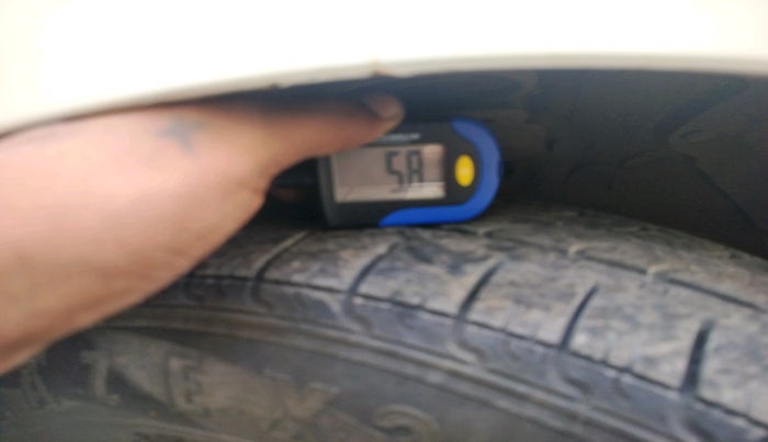 2012 Hyundai Verna FLUIDIC 1.6 VTVT, Petrol, Manual, 1,38,000 km, tyre