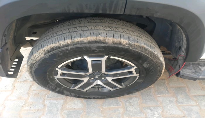 2024 Mahindra Thar Roxx MX5 Diesel AT 2WD, Diesel, Automatic, 29,760 km, tyre