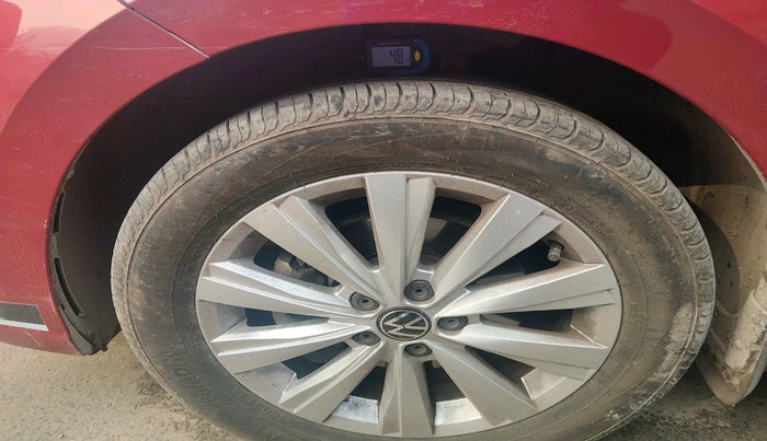 2024 Volkswagen VIRTUS Highline Plus 1.0 TSI MT, Petrol, Manual, 28,312 km, tyre