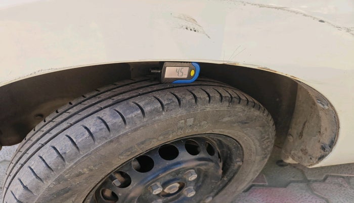 2014 Maruti Alto 800 LXI, Petrol, Manual, 48,063 km, tyre