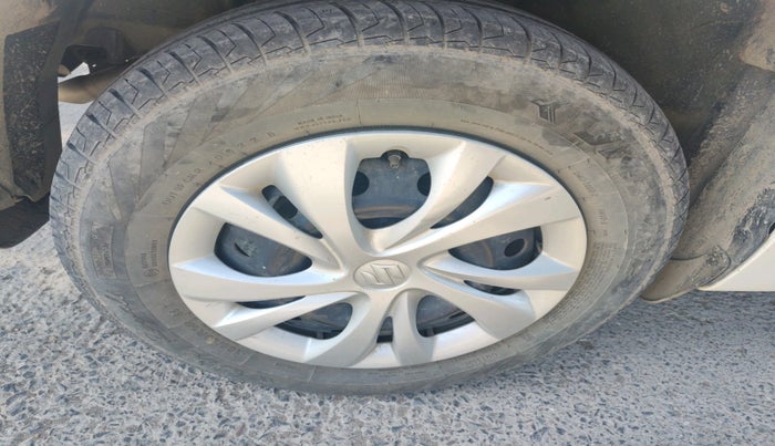 2022 Maruti Swift VXI, Petrol, Manual, 25,000 km, tyre