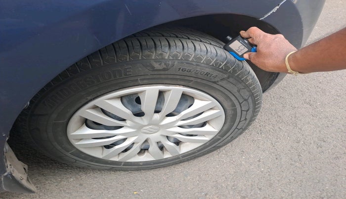 2018 Maruti Dzire VXI AMT, Petrol, Automatic, 1,27,989 km, tyre