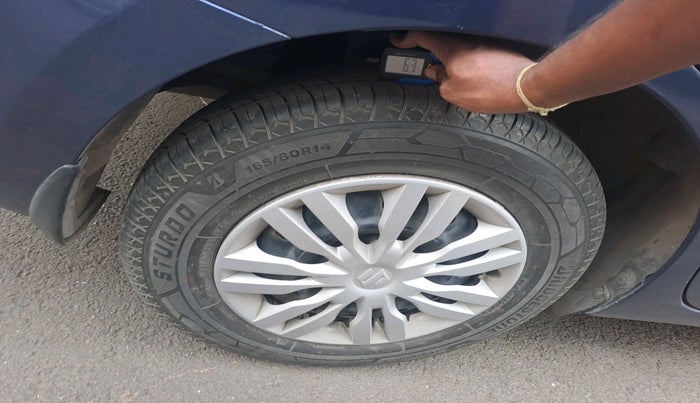 2018 Maruti Dzire VXI AMT, Petrol, Automatic, 1,27,989 km, tyre