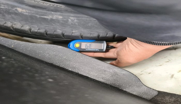 2021 Maruti Swift Dzire TOUR S-CNG, Petrol, Manual, 1,07,089 km, tyre