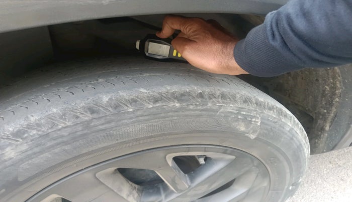 2021 Tata Harrier XZA PLUS 2.0L, Diesel, Automatic, 62,117 km, tyre