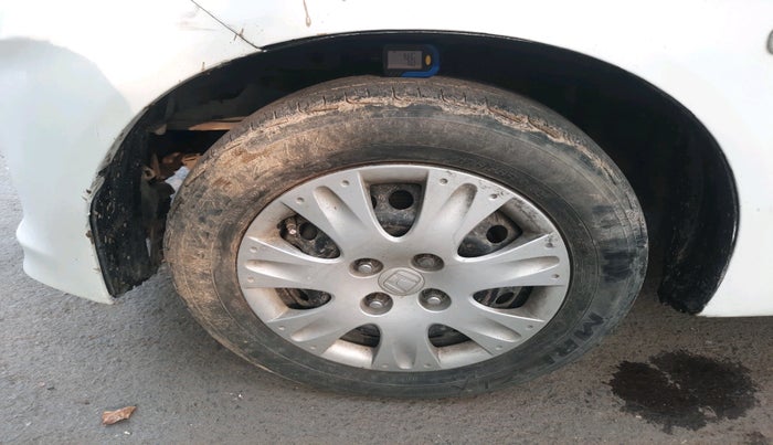 2012 Honda Brio S MT, Petrol, Manual, 41,641 km, tyre