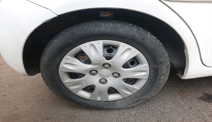 2012 Honda Brio S MT, Petrol, Manual, 41,641 km, tyre